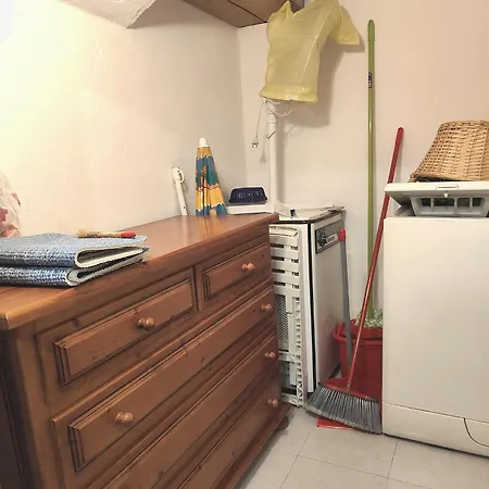 Piso Rustico Con Patio Cerca Del Puerto شقة